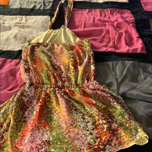 Clothes - Picture 3 of 3